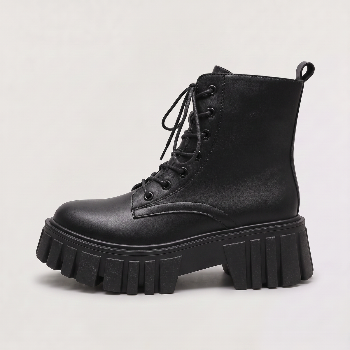 women's combat boot with rear pull tab and rounded toe