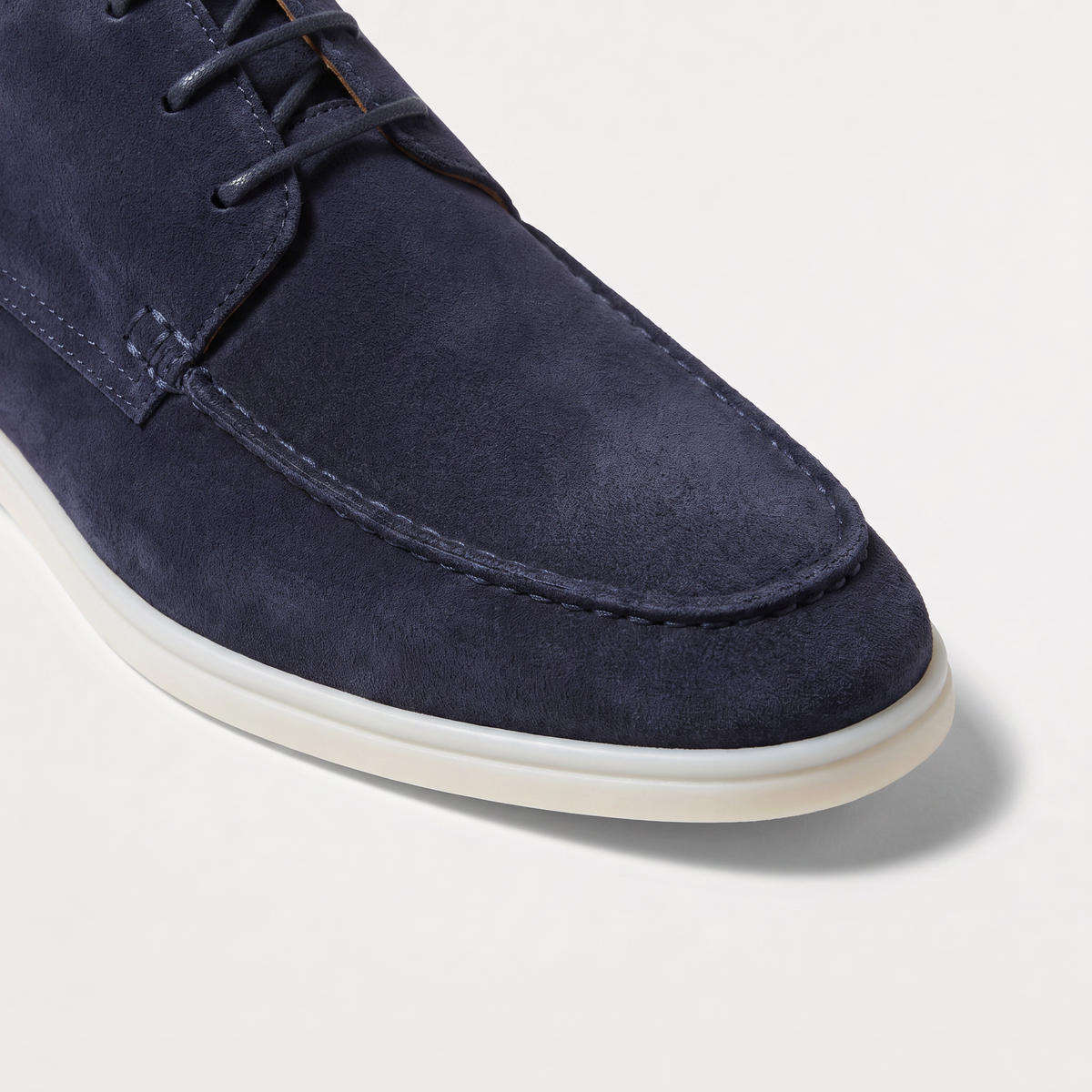 men's lace-up suede shoe for smart casual wear