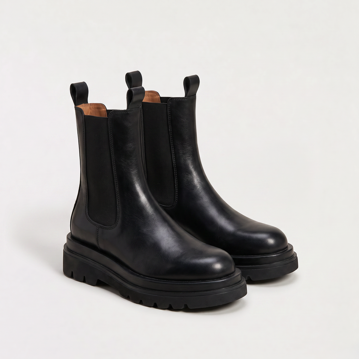 women's pull-on ankle boot with elasticated side panels
